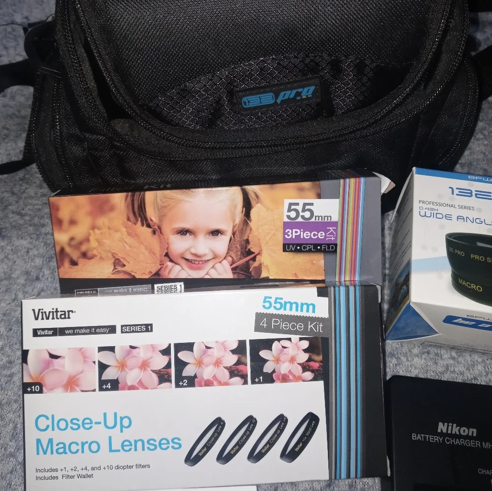 Nikon D3500 DSLR Camera bundle